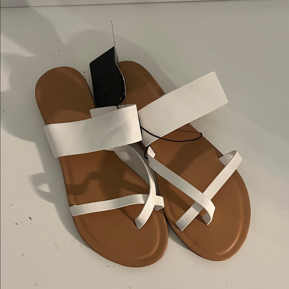 Forever 21 sandals brand new